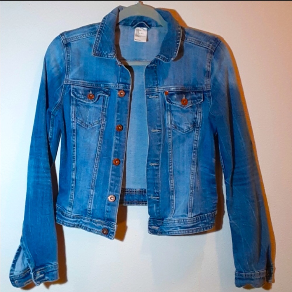 H&M Women's Jean Jacket Size 8 - Blue Denim